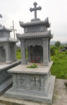 Mộ công giáo